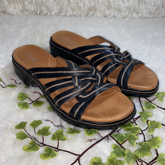 Women’s Clark’s Strappy Black Sandals - Picture 1 of 6